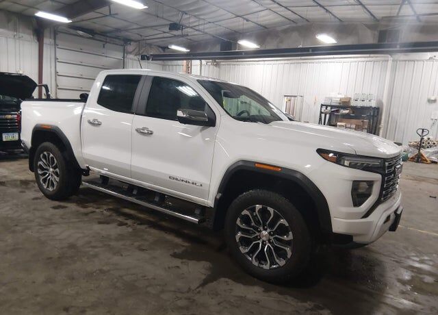 2023 GMC Canyon