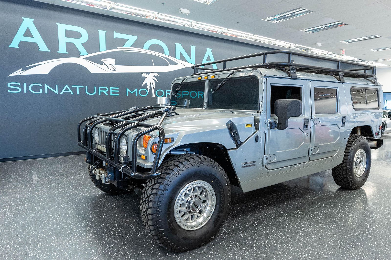 HUMMER H1