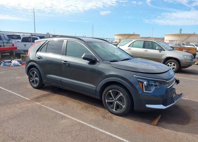 2023 KIA Niro