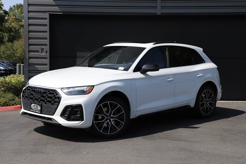 2024 AUDI SQ5