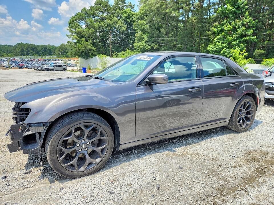 2019 CHRYSLER 300