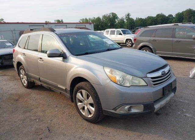 2011 SUBARU Outback