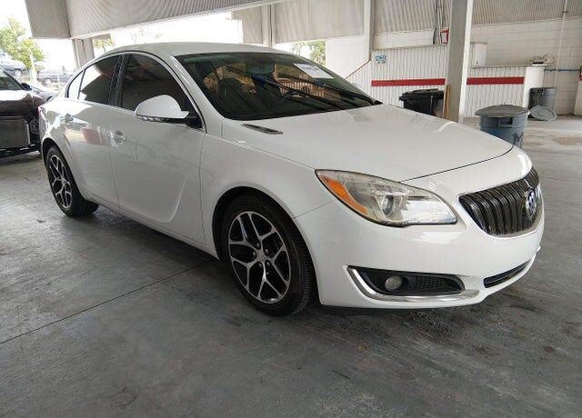 2017 BUICK Regal