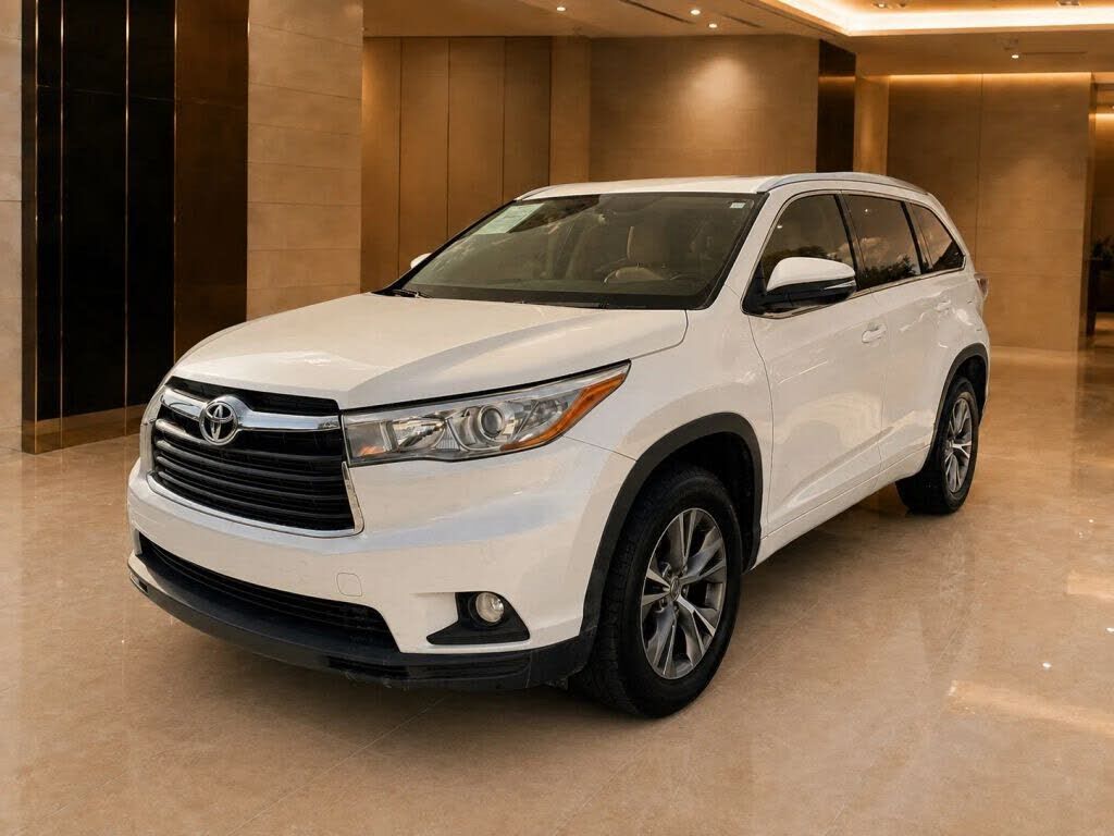 2015 TOYOTA Highlander