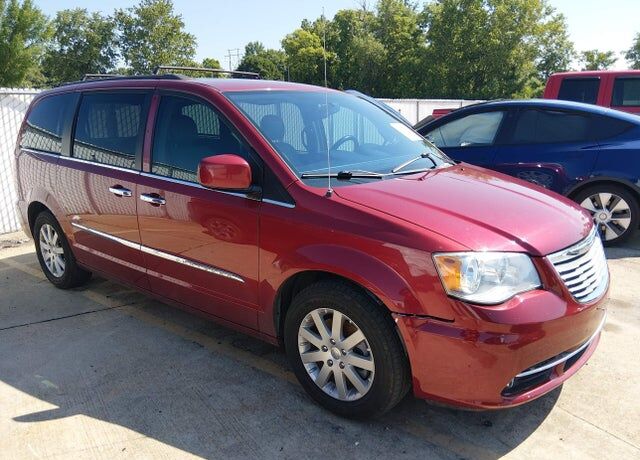 2015 CHRYSLER Town and Country