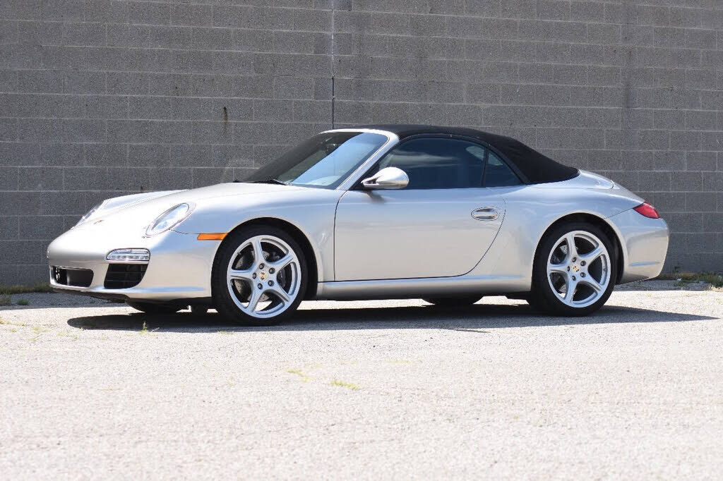 2011 PORSCHE 911