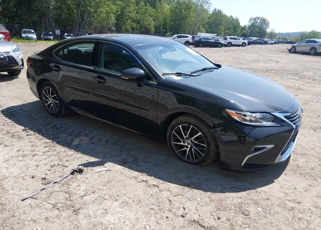 2016 LEXUS ES