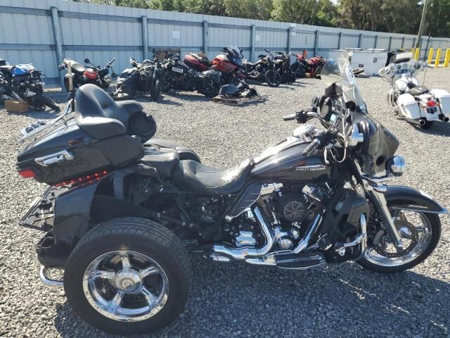 2015 HARLEY DAVIDSON Tri Glide Ultra Classic
