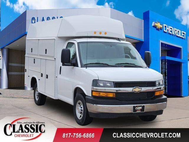 2024 CHEVROLET Express