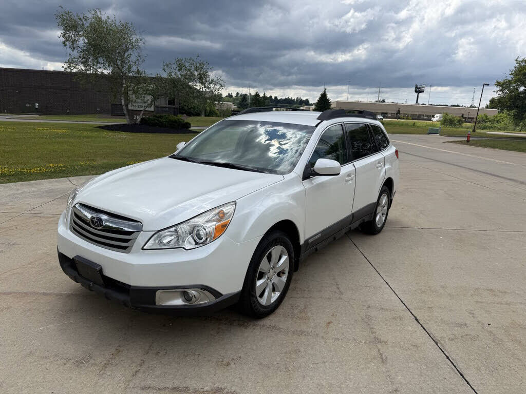 2012 SUBARU Outback