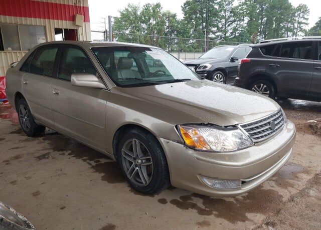 2004 TOYOTA Avalon