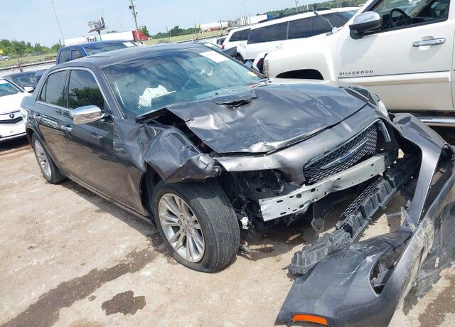 2016 CHRYSLER 300
