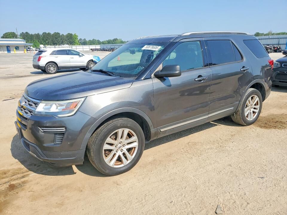 2018 FORD Explorer