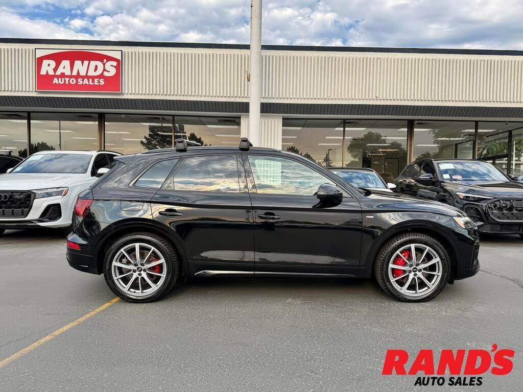2024 AUDI Q5 e