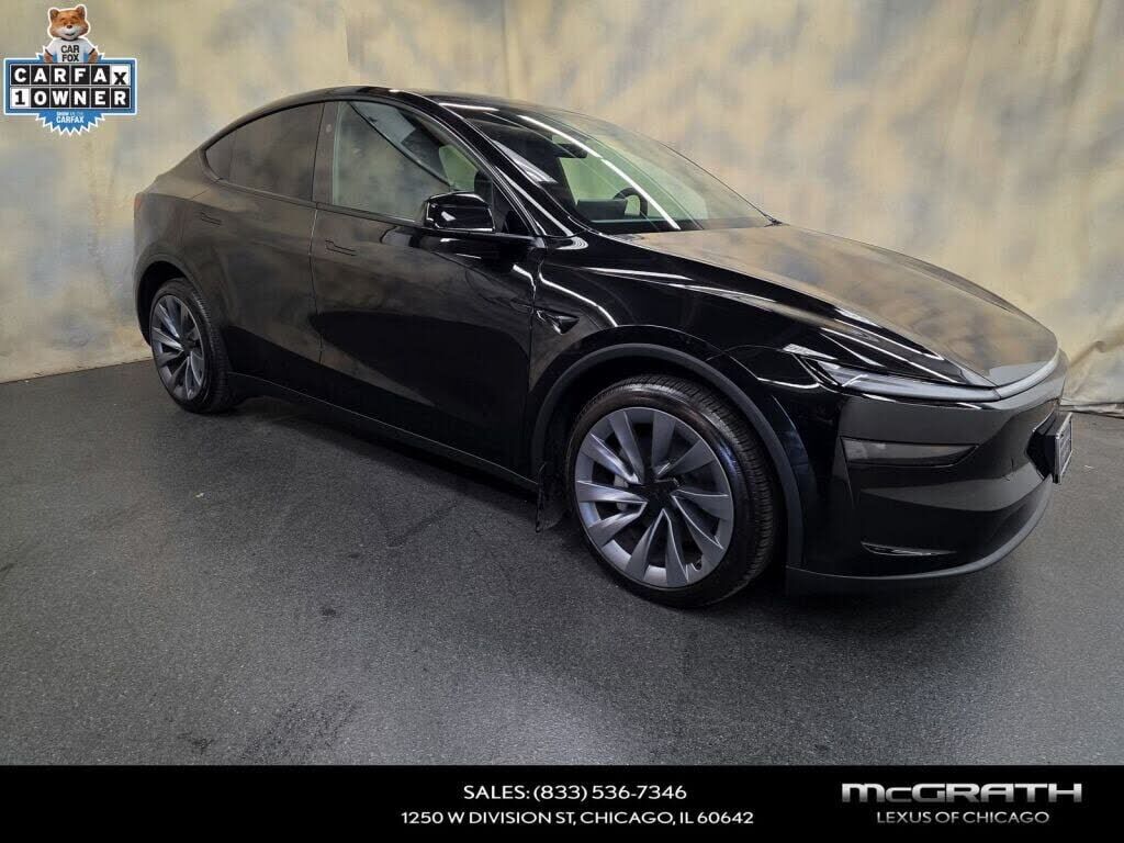2026 TESLA Model Y