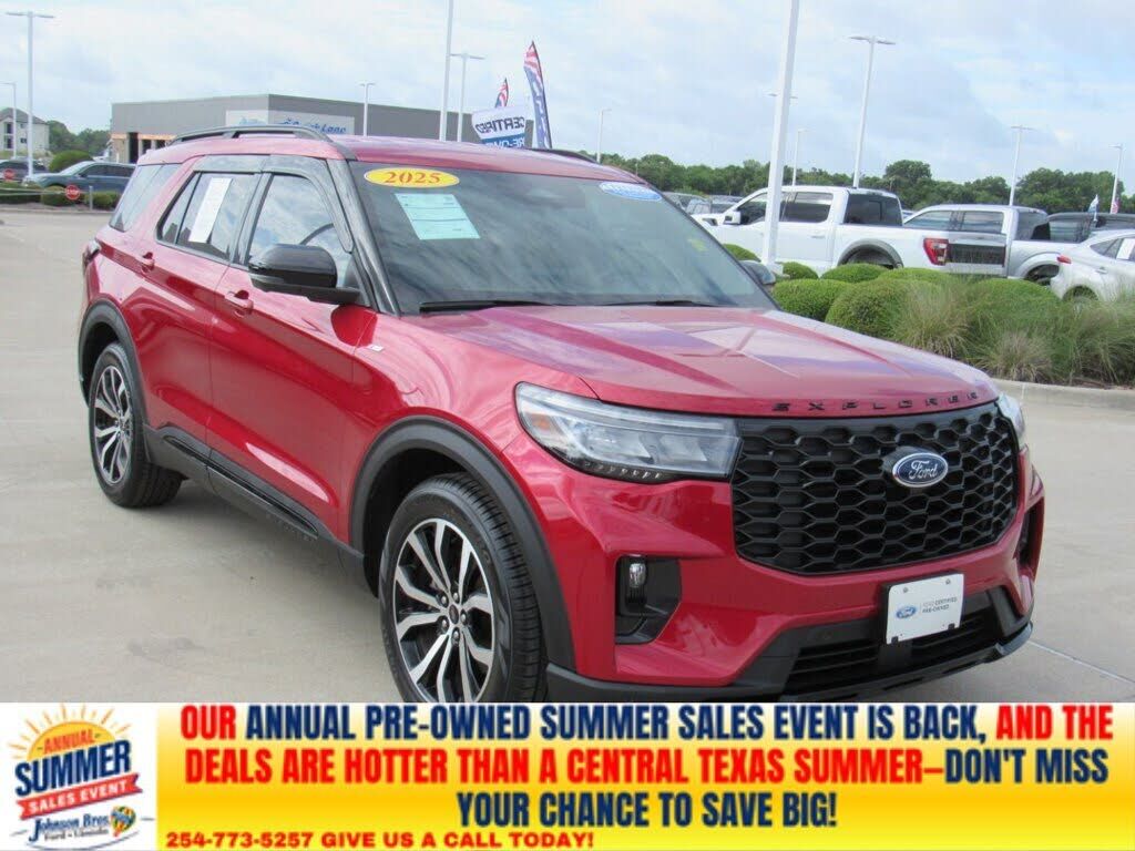 2025 FORD Explorer
