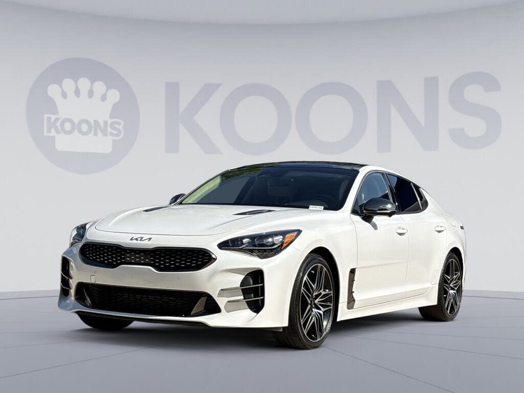 2023 KIA Stinger