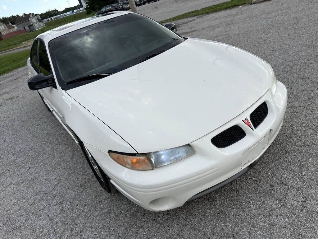 2002 PONTIAC Grand Prix