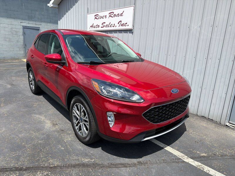 2022 FORD Escape