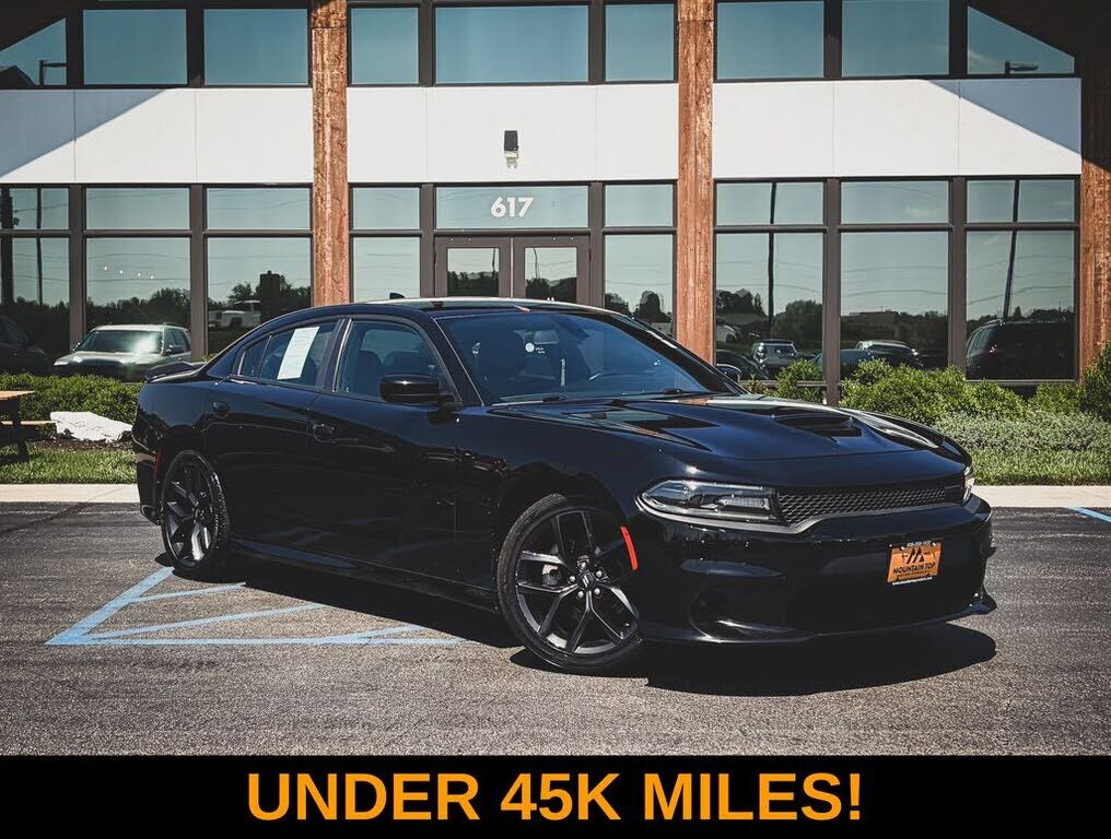 2021 DODGE Charger