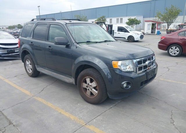 2009 FORD Escape