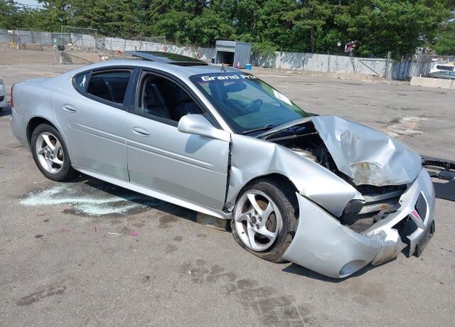 2004 PONTIAC Grand Prix