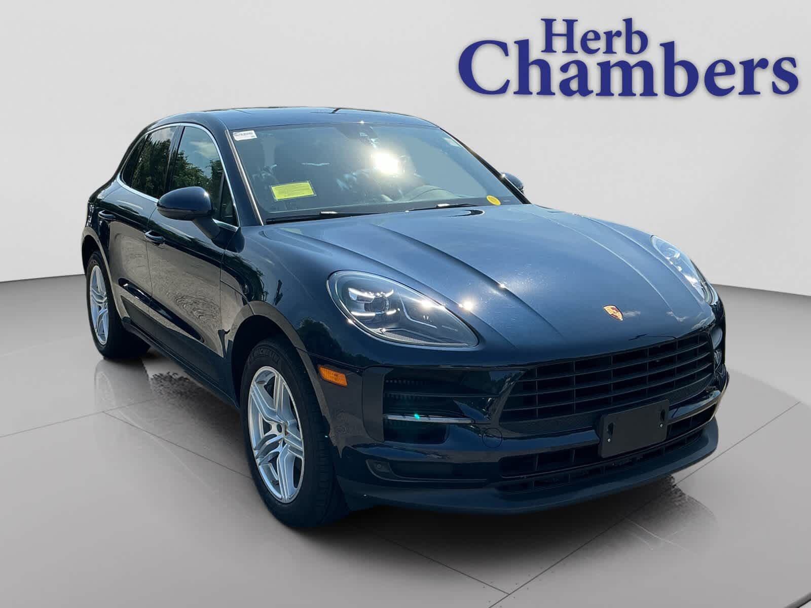2019 PORSCHE Macan