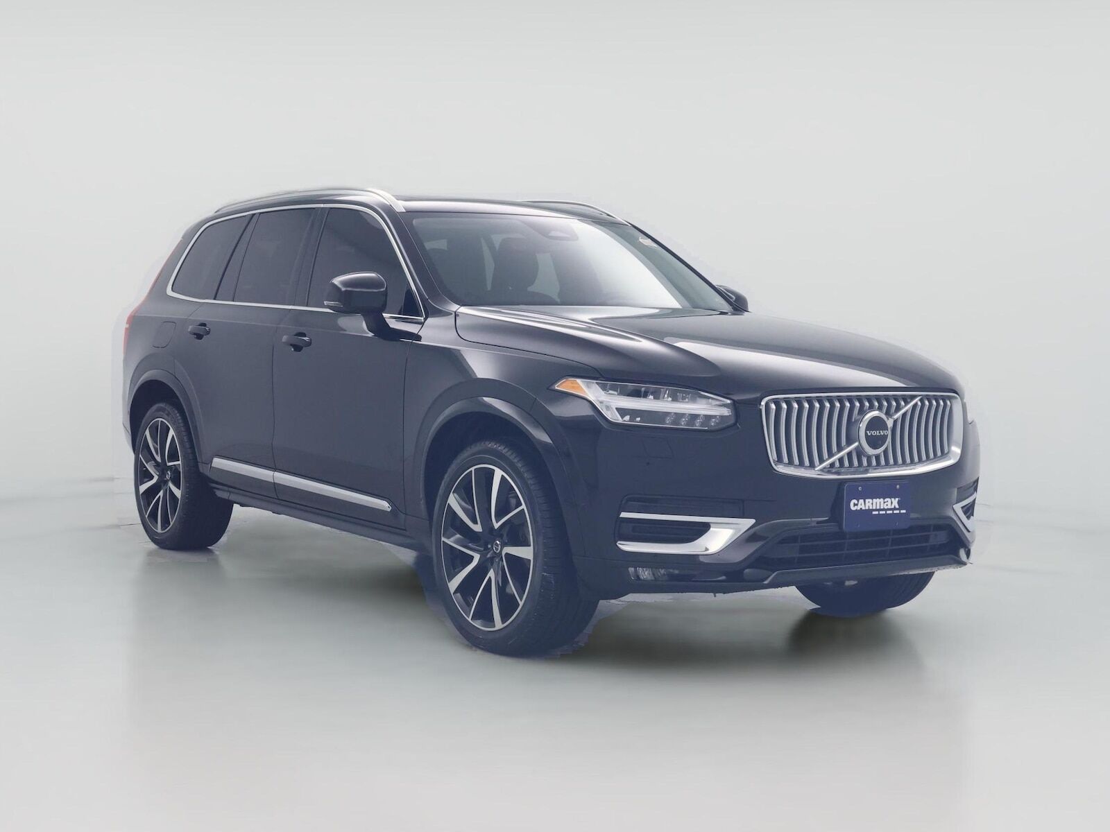 2023 VOLVO XC90