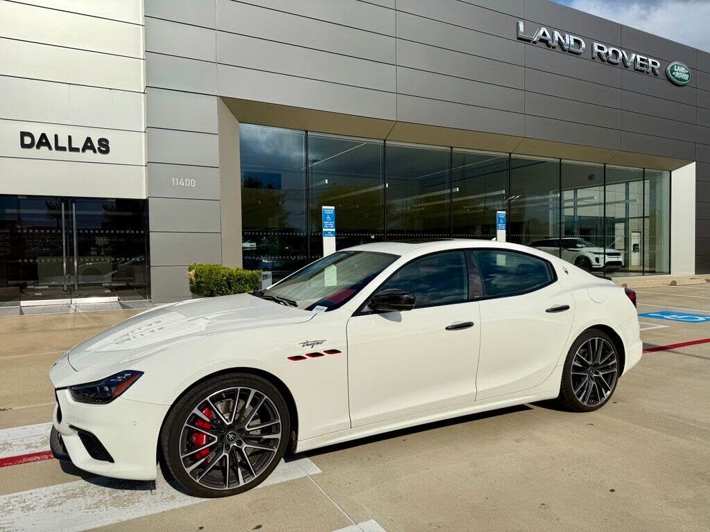 2023 MASERATI Ghibli