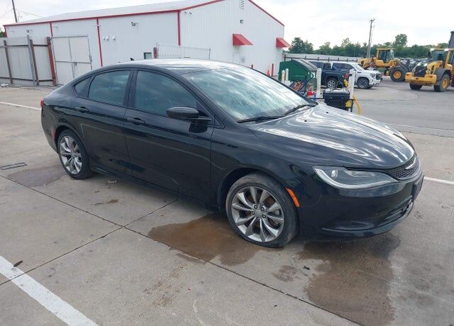2015 CHRYSLER 200
