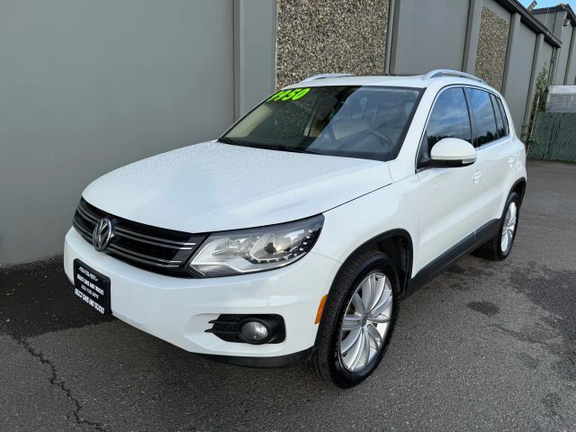 2016 VOLKSWAGEN Tiguan