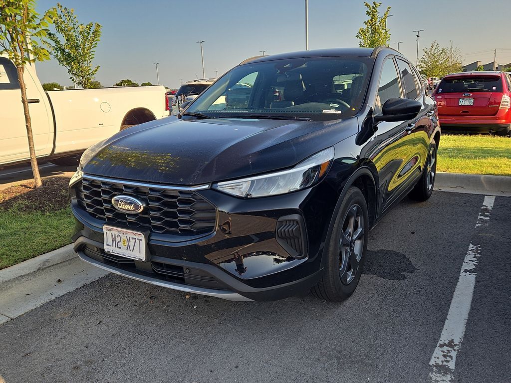 2025 FORD Escape