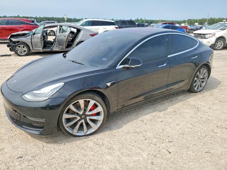 2018 TESLA Model 3