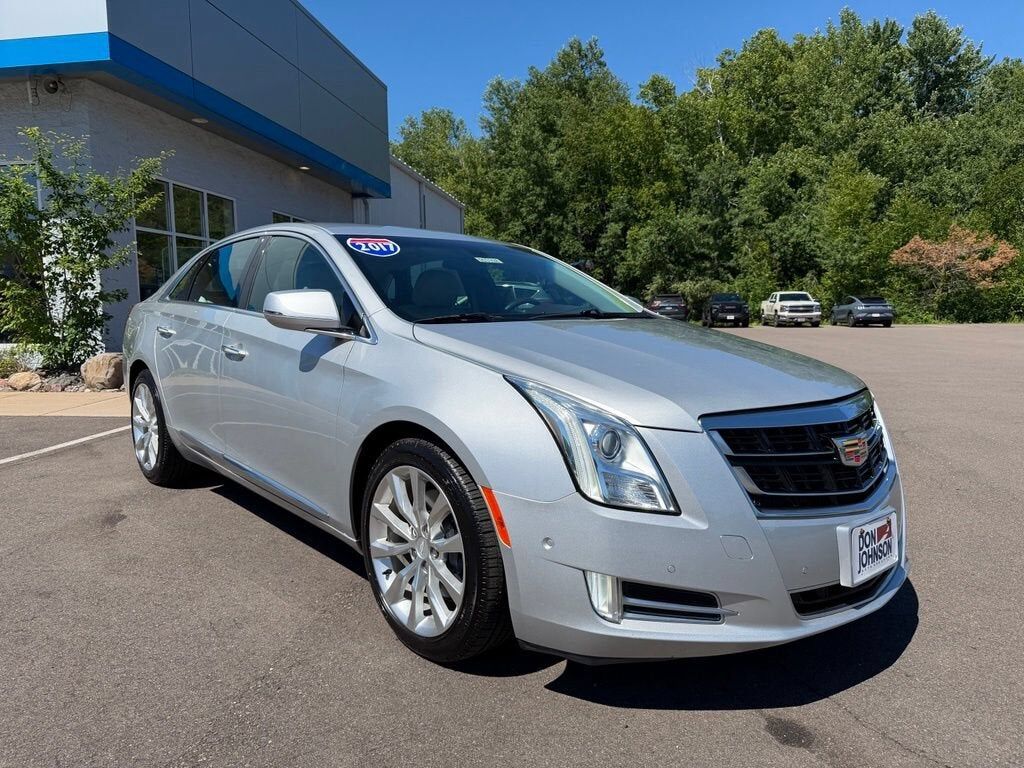 2017 CADILLAC XTS