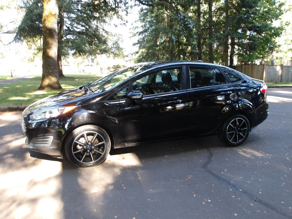 2015 FORD Fiesta