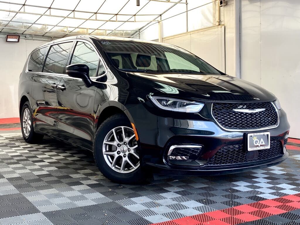 2024 CHRYSLER Pacifica