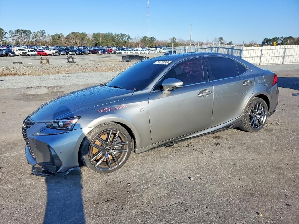 2019 LEXUS IS