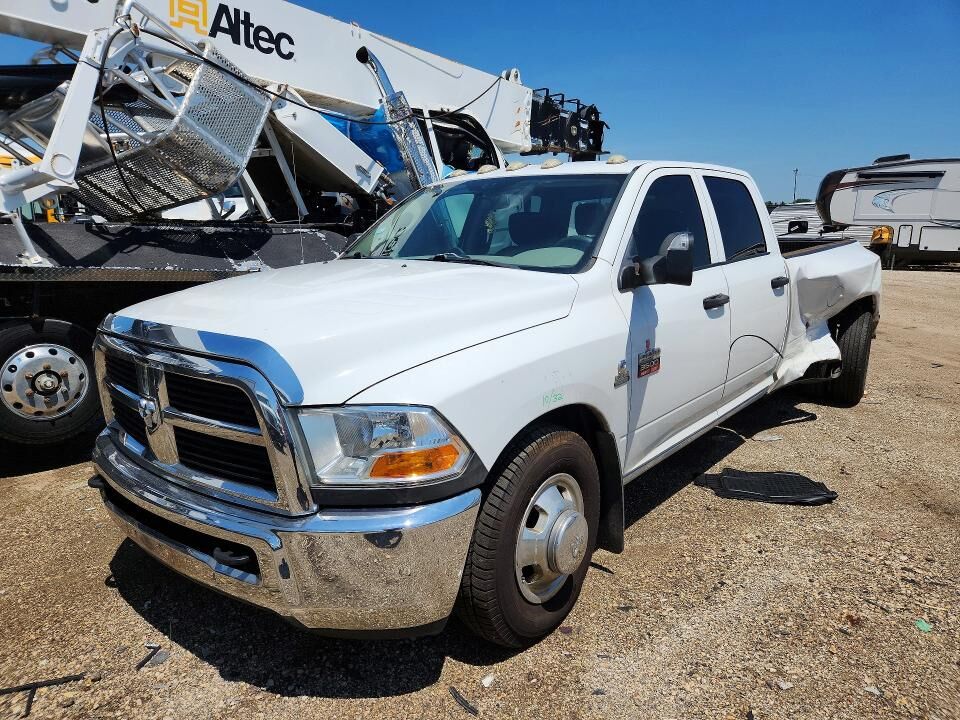 2011 DODGE Ram