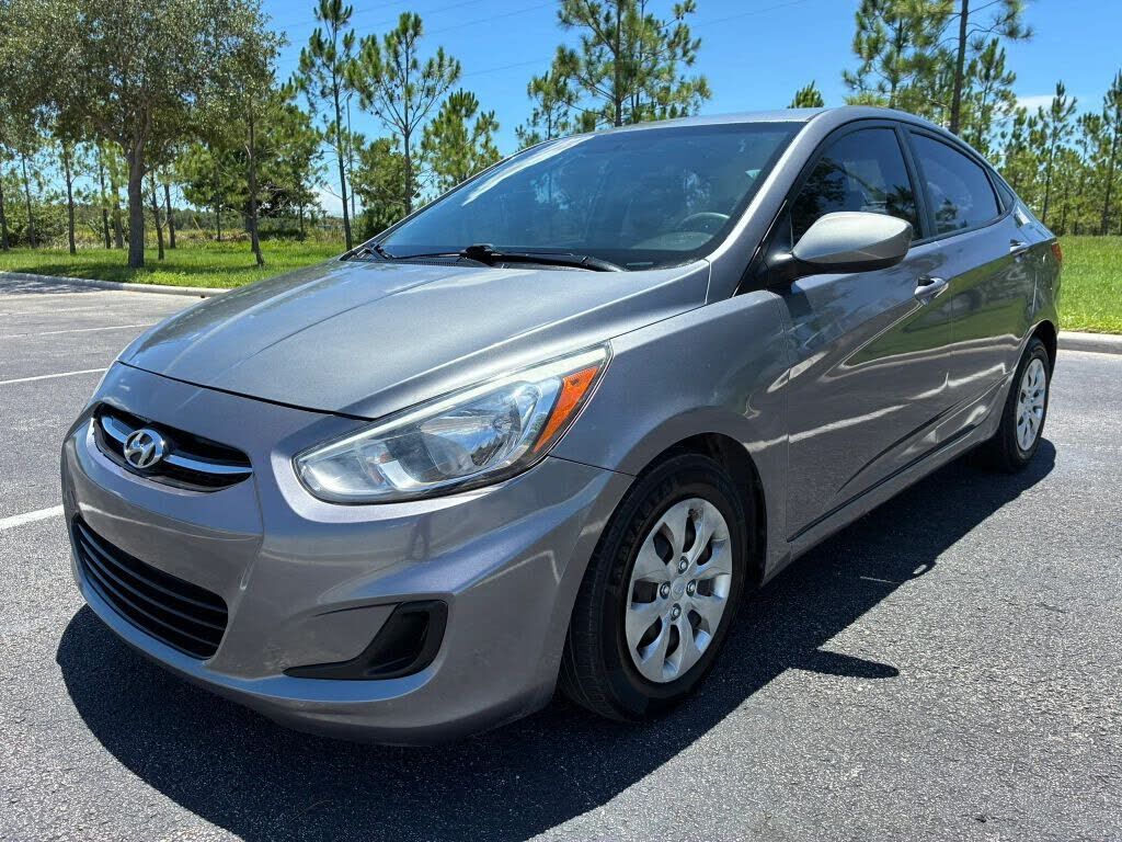 2016 HYUNDAI Accent