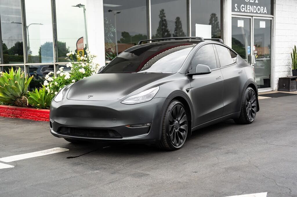 2022 TESLA Model Y