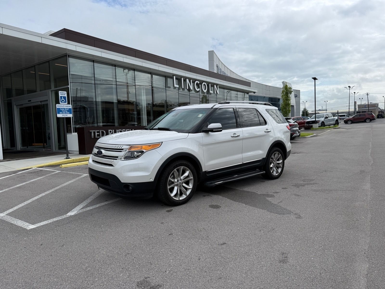 2013 FORD Explorer