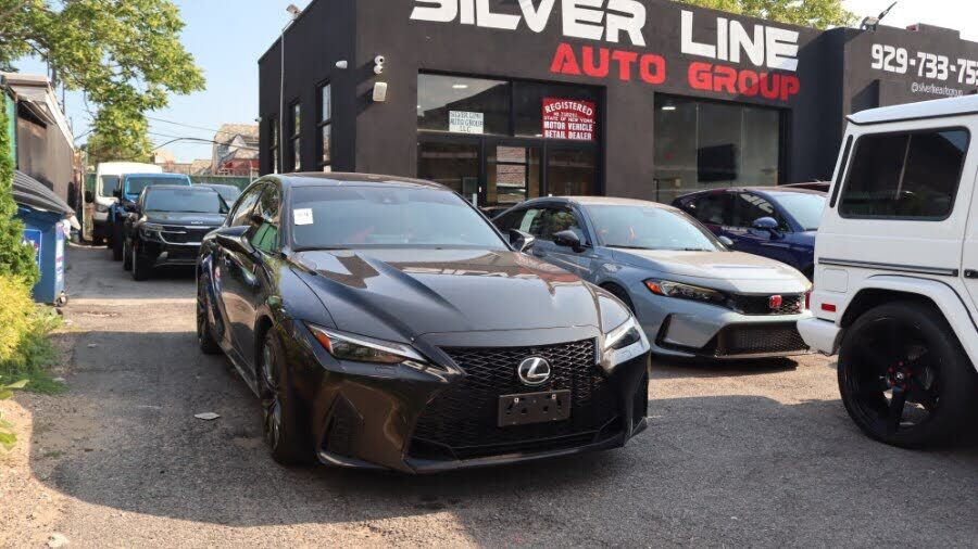 2023 LEXUS IS