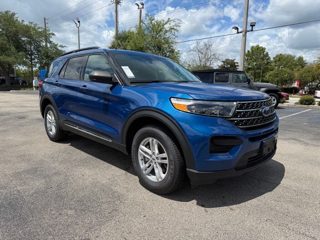 2021 FORD Explorer