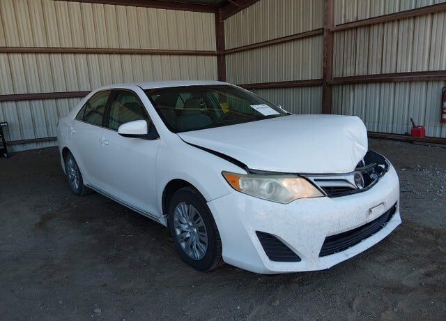 2013 TOYOTA Camry