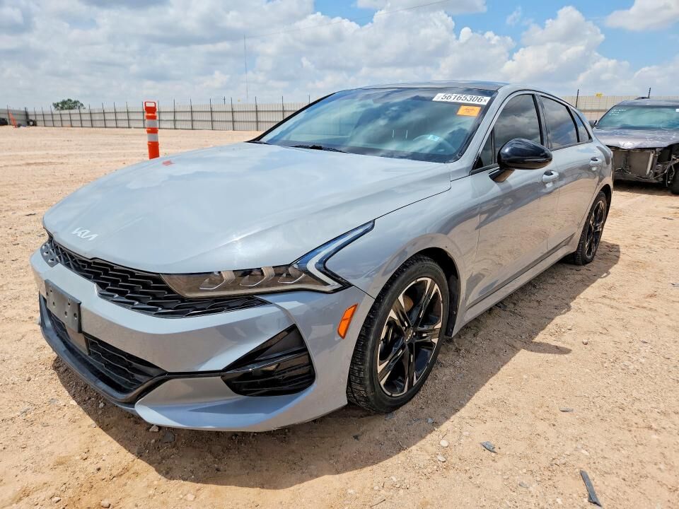 2022 KIA K5