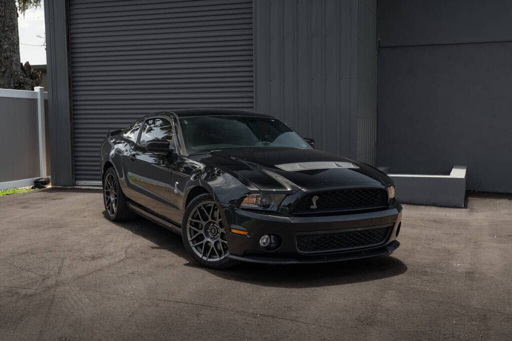 2011 FORD Mustang
