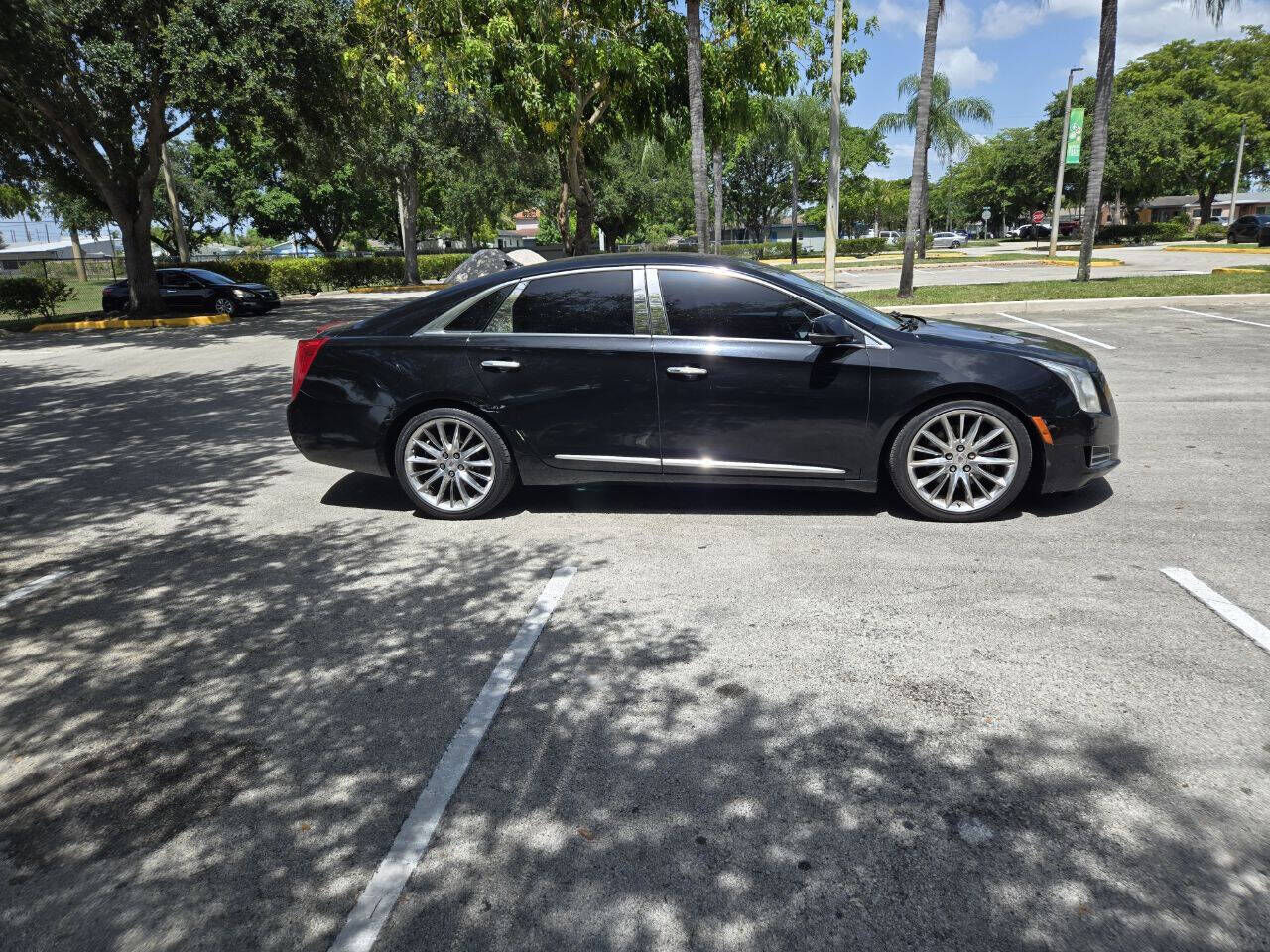 2013 CADILLAC XTS
