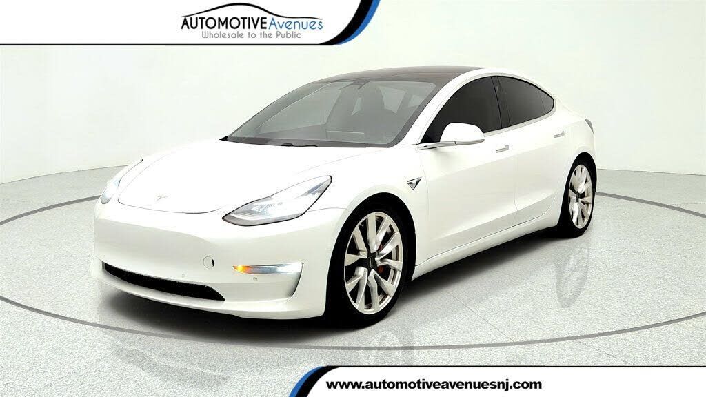 2019 TESLA Model 3