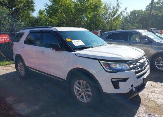 2018 FORD Explorer