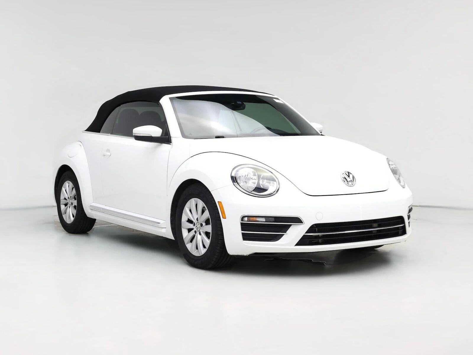 2017 VOLKSWAGEN Beetle